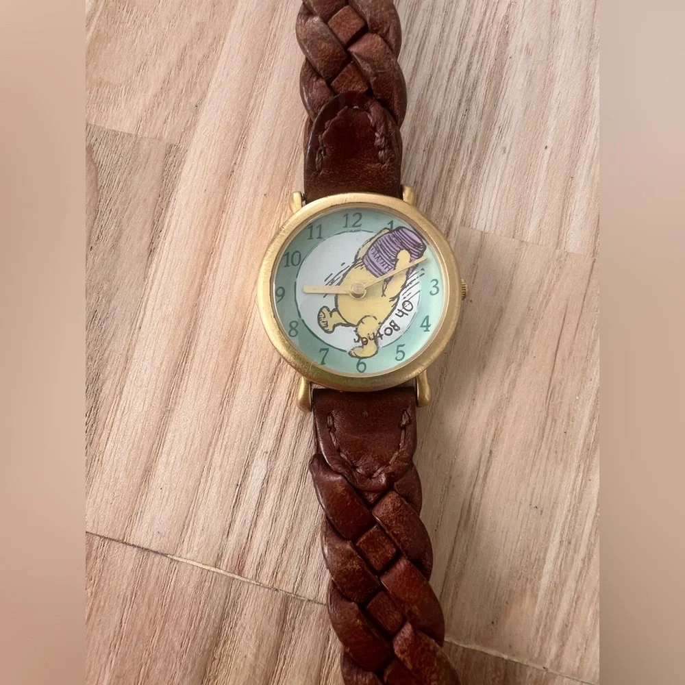 Vintage 90s Ingersoll Disney classic Pooh in honey jar watch NEW BATTERY